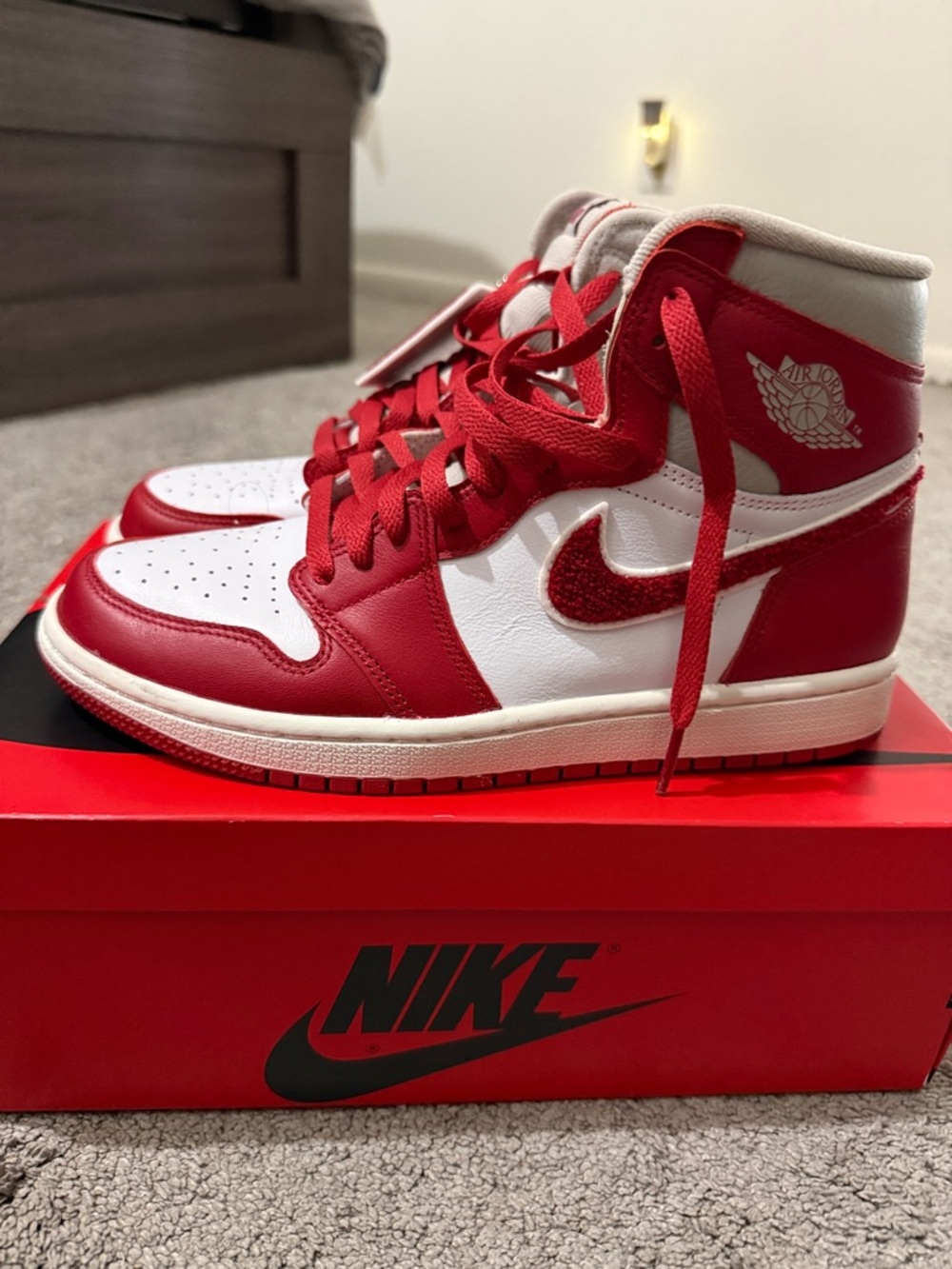Women’s Air Jordan 1 Retro HI OG size 9 - Picture 5 of 8